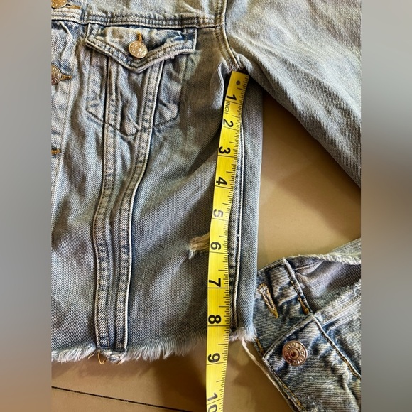 Jean jacket Hadid denim jacket with white stars. logo HADID on the back - Picture 6 of 16